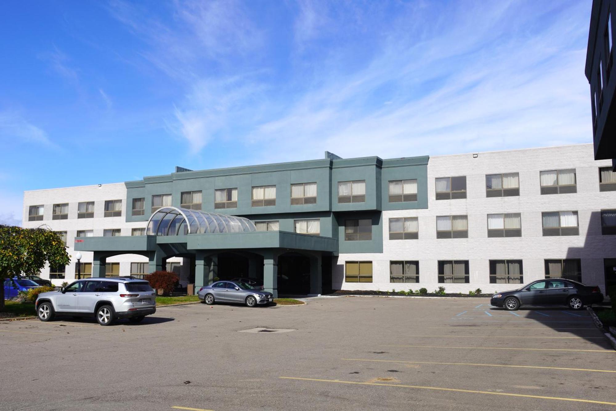 American Inn & Suites Waterford Exterior photo